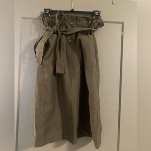 MNG - Olive green high waisted skirt - excellent condition